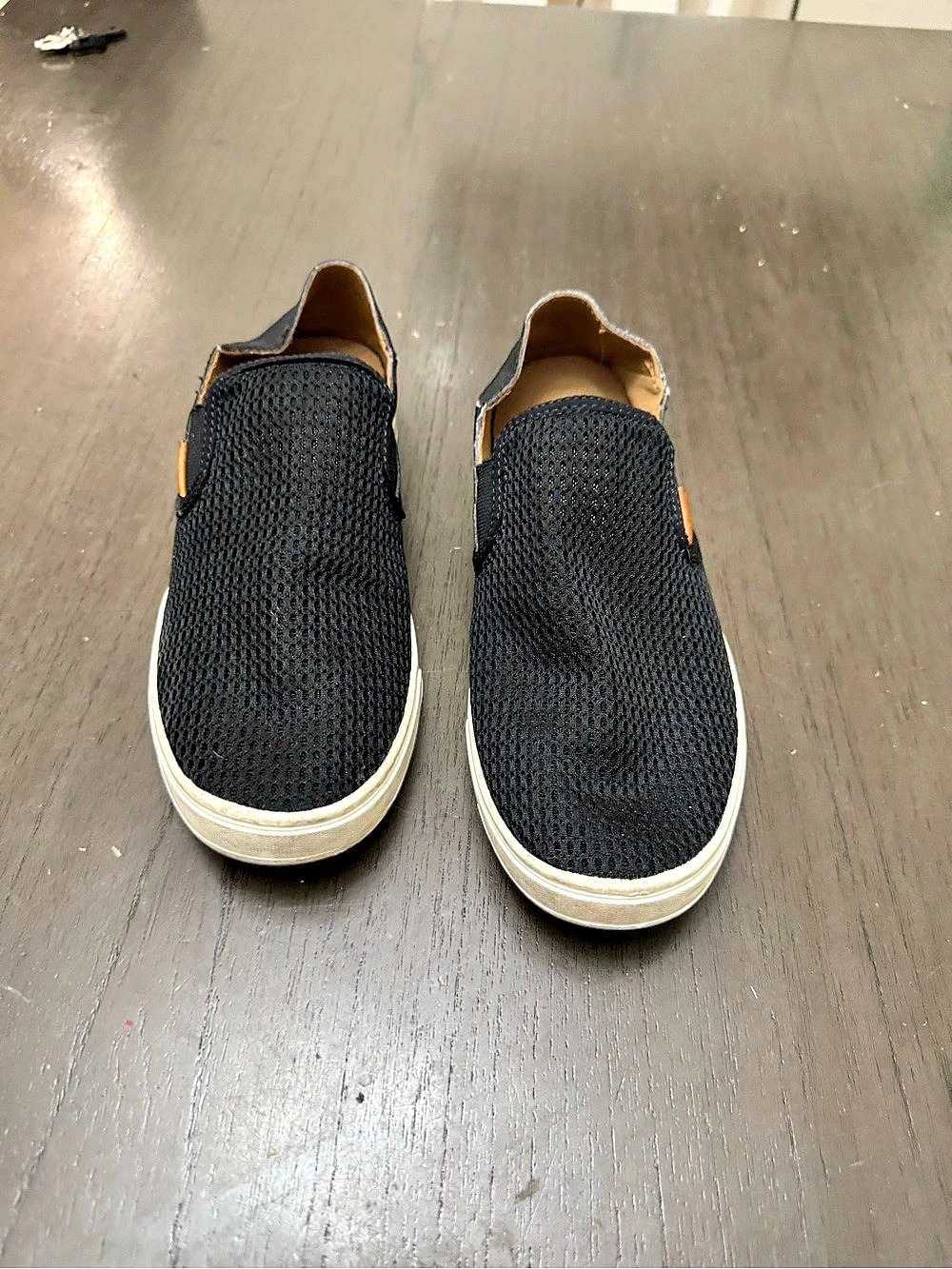 Pehuea' Slip-On Sneaker
OluKai size 8. Women